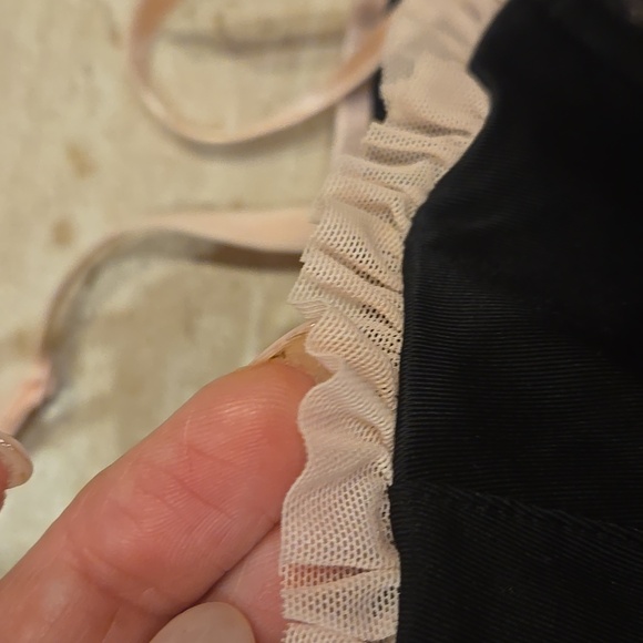 New Victoria's Secret Sheer Black/Pale Pink Frill Accent Open-Front/Tie Nightie - Picture 7 of 12